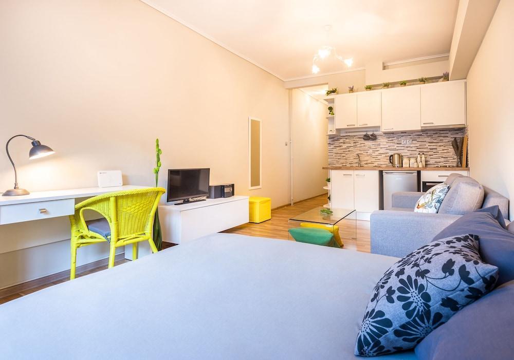 Exceptionally Located Studio Apartment Athen Eksteriør bilde