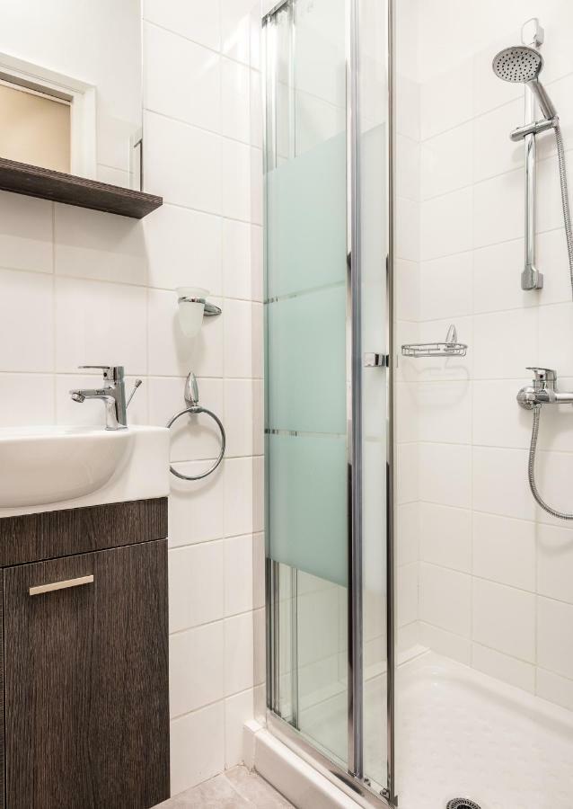Exceptionally Located Studio Apartment Athen Eksteriør bilde