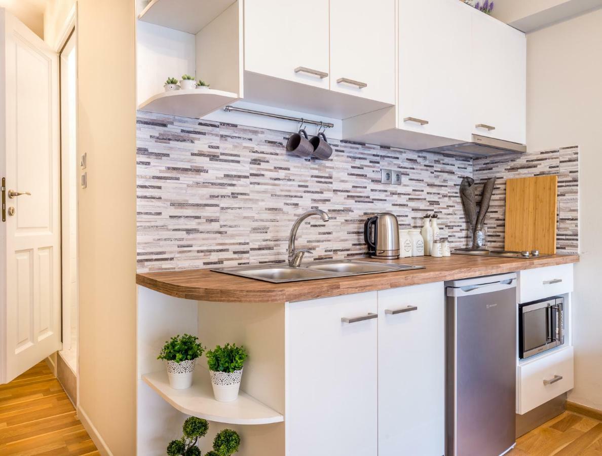 Exceptionally Located Studio Apartment Athen Eksteriør bilde